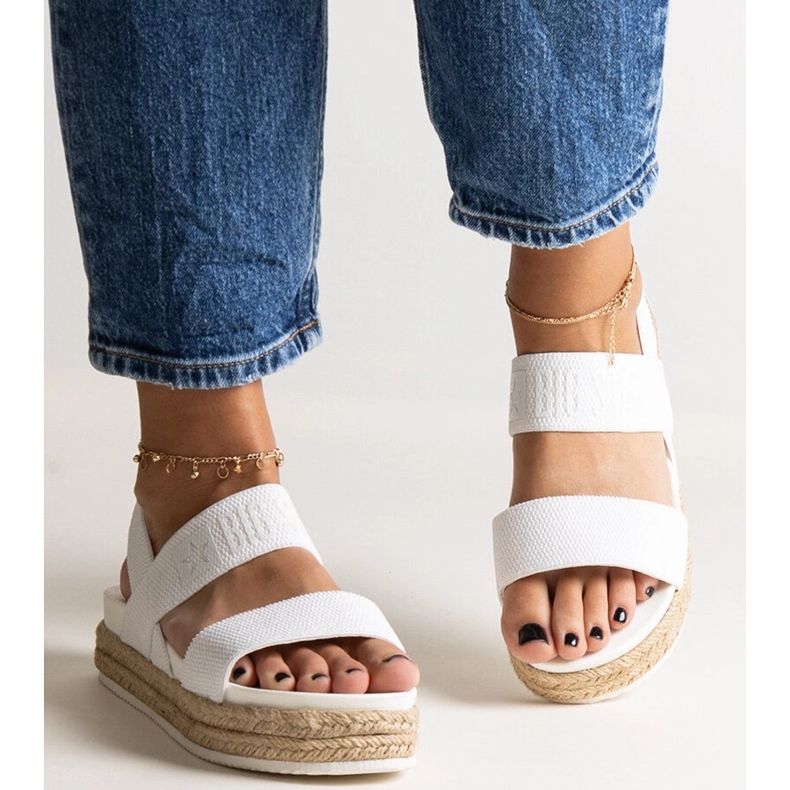 Sandálias brancas Big Star LL274857 branco 1