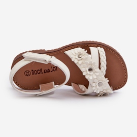 Sandálias infantis com fecho de velcro e flores, brancas Nestalee branco 1 Sandálias infantis com fecho de velcro e flores, brancas Nestalee branco 1