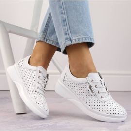 Vinceza W JAN274 sapatos de cunha com aberturas em couro branco 1