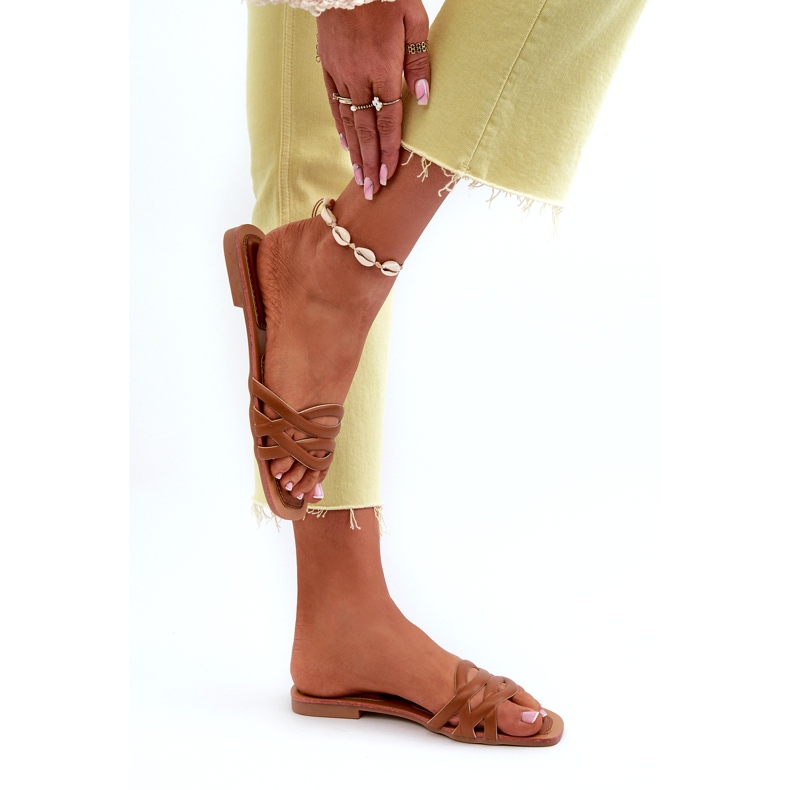 Chinelos de couro ecológico de salto plano marrom castanho 6