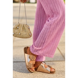 Evento Chinelos Femininos em Plataforma de Cortiça com Fivelas, Ouro Rosa, Klinesta dourado 2