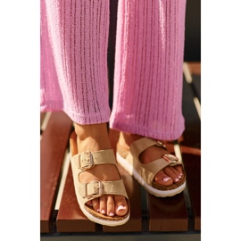 Chinelos femininos em plataforma com fivelas, camurça ecológica bege Ursila 1