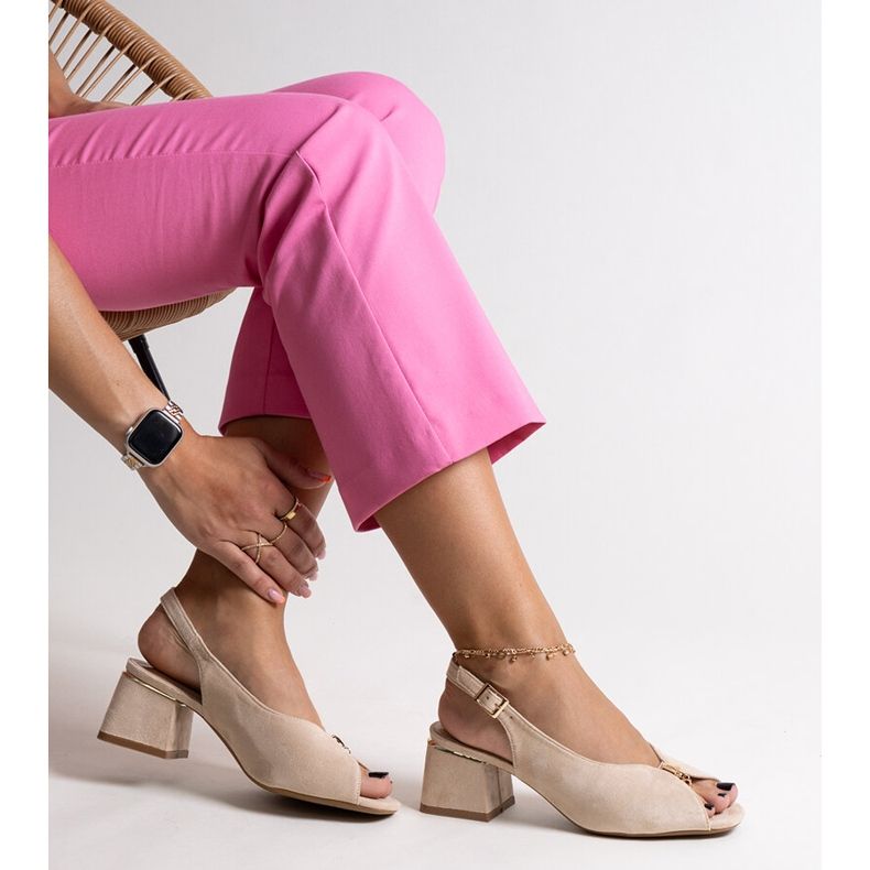 Sandálias bloco bege Ayat 1