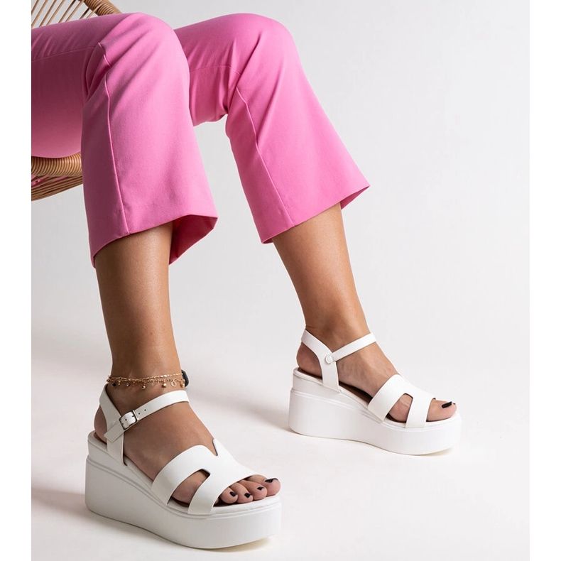 Sandálias de cunha branca Reema branco 1