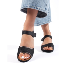 Sandálias de mulher pretas com velcro preto 1