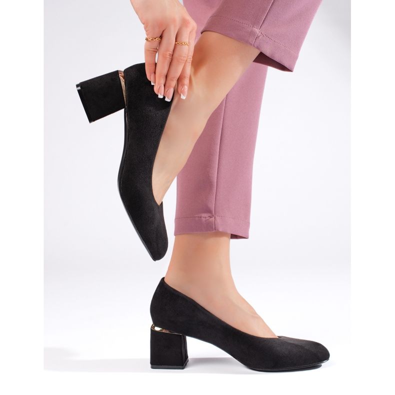 Salto alto em camurça preta preto 2