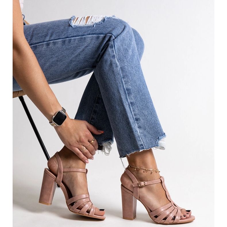 Sandálias rosa de salto alto da Mikaii 1