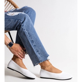 Sapatilhas de tecido branco da Yafia 1