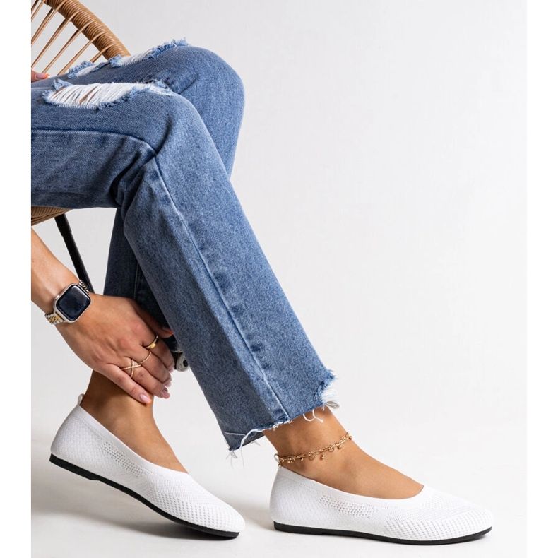 Sapatilhas de tecido branco da Yafia 1