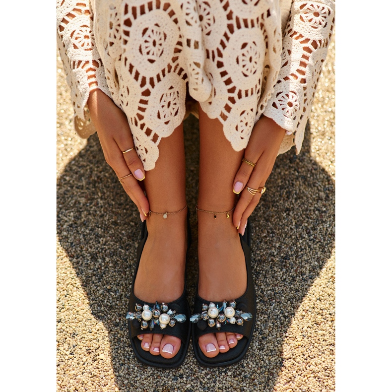 Sandálias femininas com decorações S.Barski KV27-004 pretas preto 1