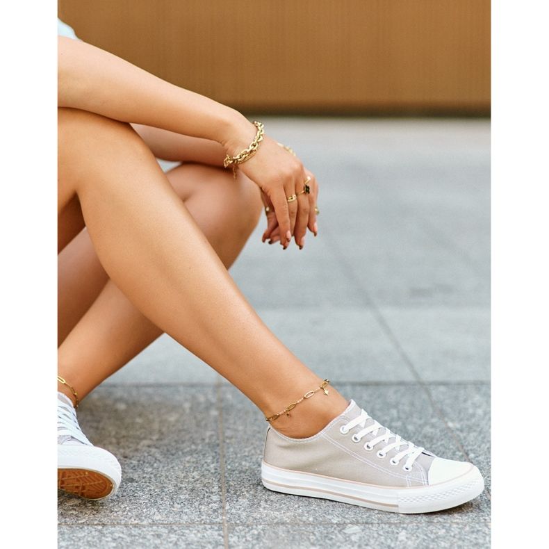 Tênis baixo clássico feminino material bege escuro Lennabella 2