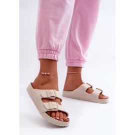 Chinelos femininos de espuma com fivelas bege Luciene 2