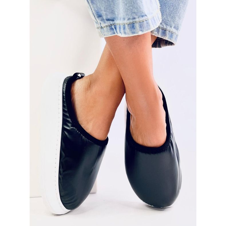 BM Chinelos de inverno isolados Toby Black preto 1