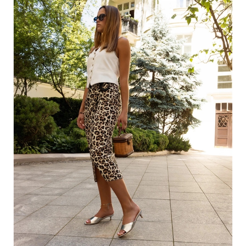 Chinelo de salto baixo dourado Maloua 2