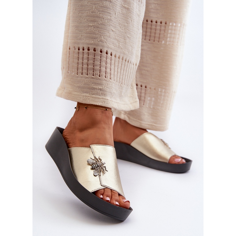 Chinelos femininos elegantes com decoração, couro natural S.Barski KV27-015 dourado 2