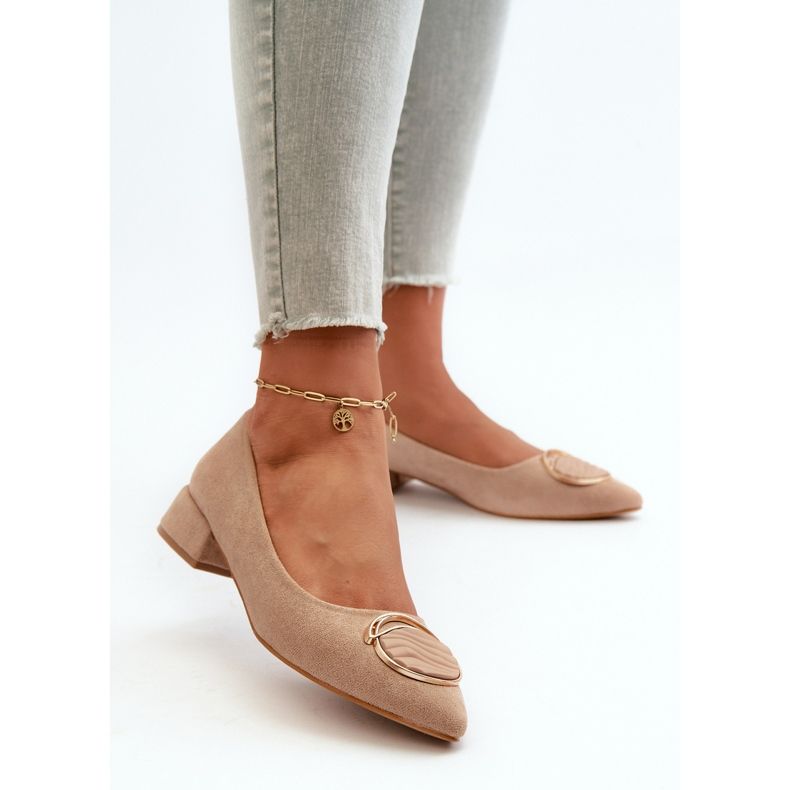 Bombas de salto baixo feitas de camurça ecológica S.Barski KV27-037 Bege 2