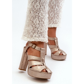 Sandálias femininas com salto alto couro Maciejka 06050-25 ouro dourado 2