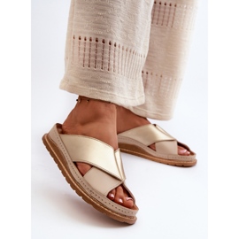 Chinelos perfilados de couro Maciejka 04986-04 Dourado-Bege 2