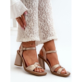 Sandálias de couro com salto alto Maciejka 06029-25 Ouro dourado 1 Sandálias de couro com salto alto Maciejka 06029-25 Ouro dourado 1