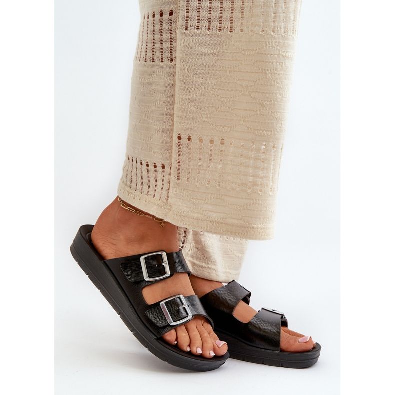 Chinelos femininos confortáveis ​​com fivelas Inblu CP000034 preto 2