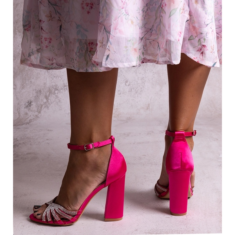 Sandália de salto alto brilhante rosa escuro da Zrinka 1