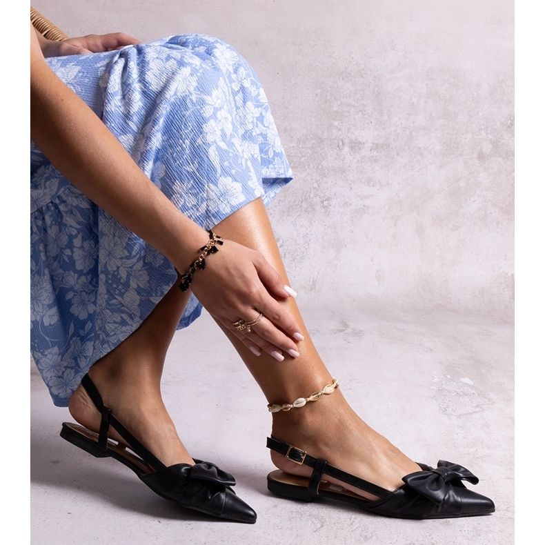 Sapatilhas com bico fino e laço Barira preto 1