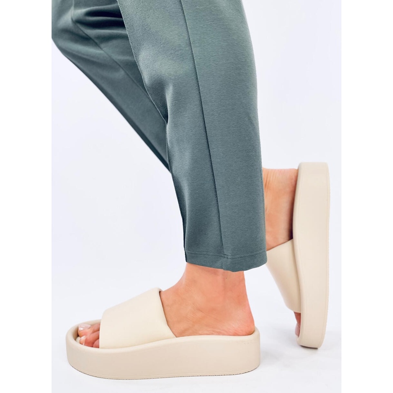 Chinelos femininos macios Fontes Beige bege 2 Chinelos femininos macios Fontes Beige bege 2