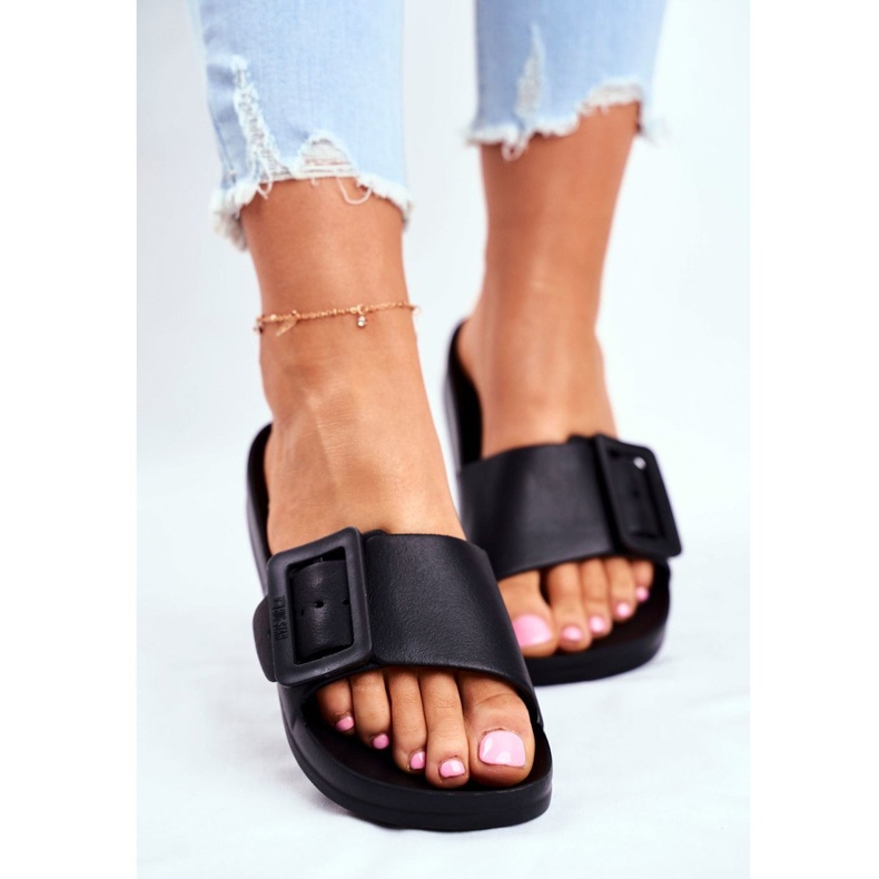 Chinelos femininos Big Star com fivela preta FF274A389 preto 2