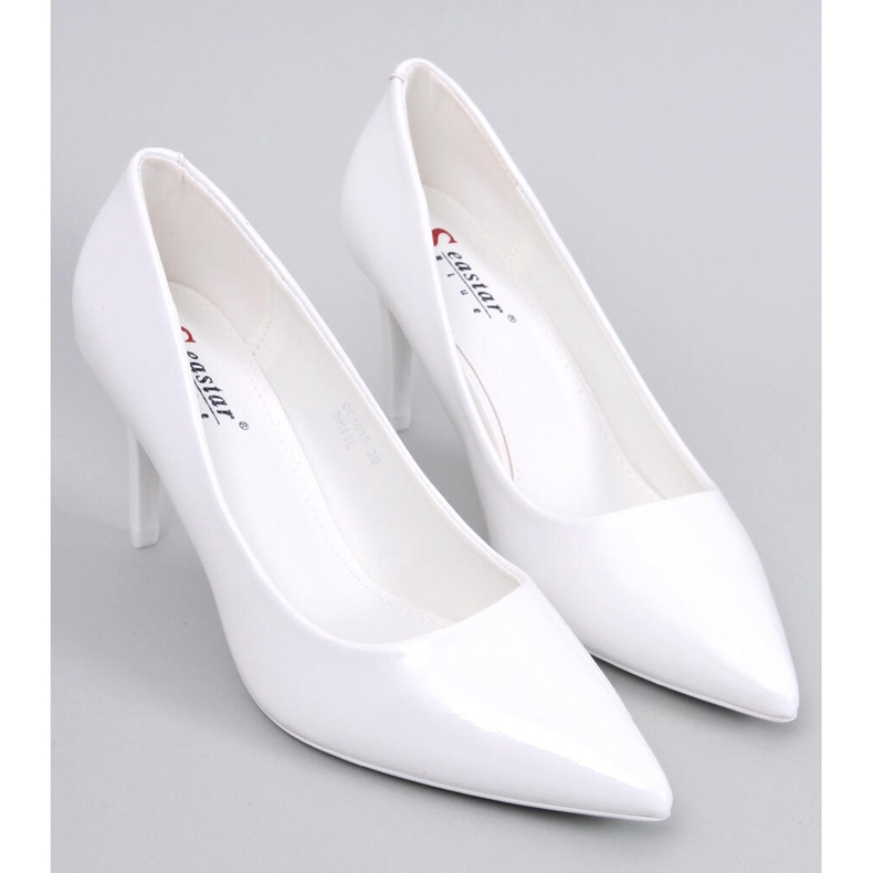 Sapatilhas stiletto lacadas a branco 1