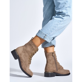 Botins femininos bege com atacadores e salto baixo 2