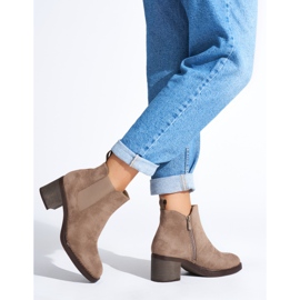 Botins clássicos bege 2