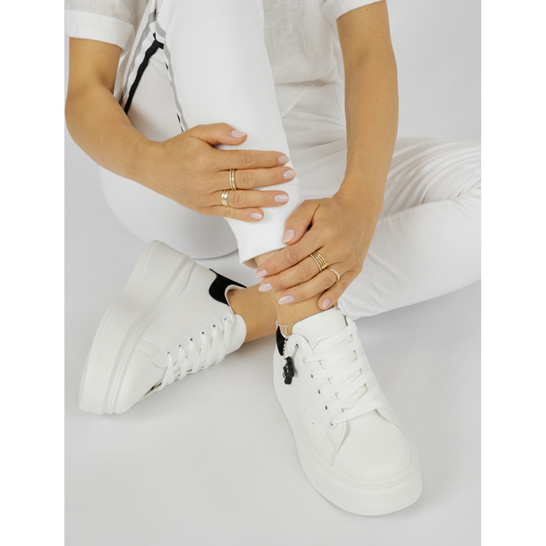 Sapatos esportivos femininos brancos 1