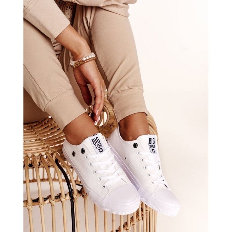 Tênis feminino clássico baixo Big Star AA274010 branco 2