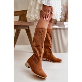 Botas femininas de salto alto perfuradas, camurça ecológica, fechadas com zíper, orquídeas camelo castanho 2 Botas femininas de salto alto perfuradas, camurça ecológica, fechadas com zíper, orquídeas camelo castanho 2