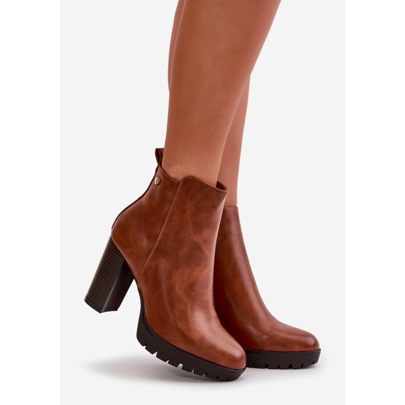 Botas femininas isoladas de salto alto, fechadas com zíper, Camel Bioria castanho 1