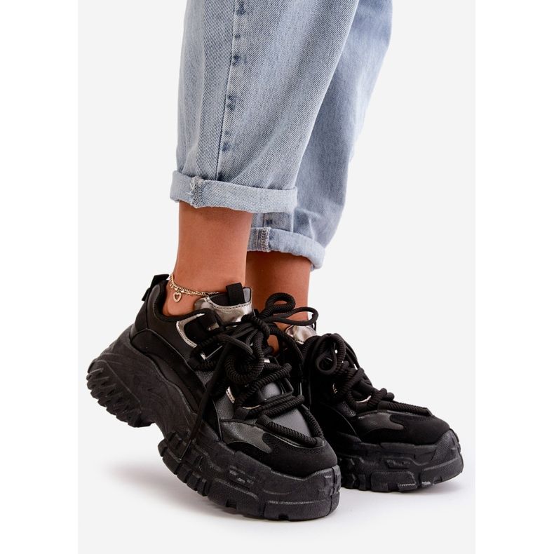 Tênis feminino com sola maciça, Preto Nevela 1