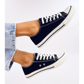 Tênis clássico feminino preto básico 1