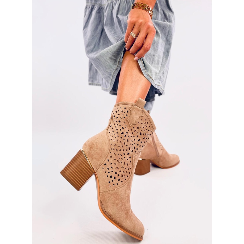 Botas de cowboy de camurça com orifícios Antares Khaki bege 1 Botas de cowboy de camurça com orifícios Antares Khaki bege 1