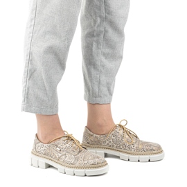 Olivier Sapatos femininos de couro com sola grossa, flores 1134, bege 1