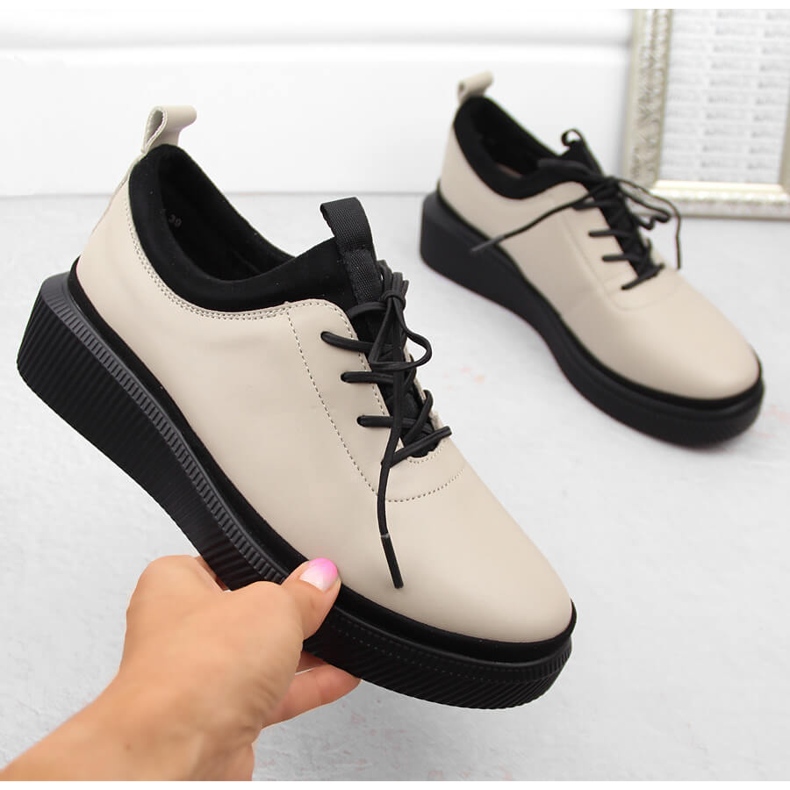 Sapatos femininos de couro, bege, T.Sokolski J23-705 1