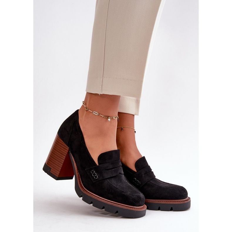 Sapatos femininos de salto alto confeccionados em camurça ecológica preta Vinceza 58105 preto 1