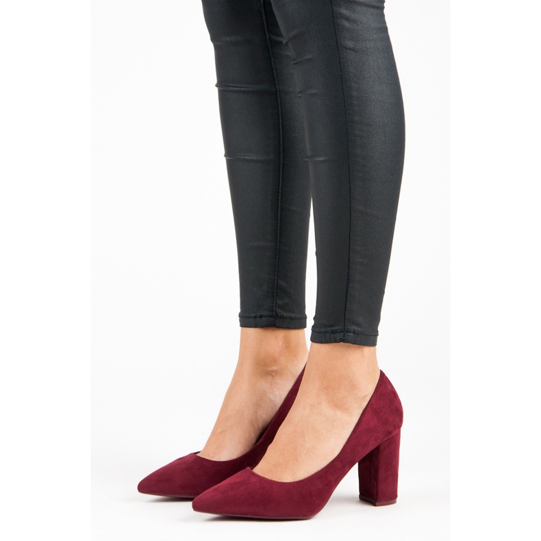 Comer Bombas de Borgonha vermelho 1 Comer Bombas de Borgonha vermelho 1