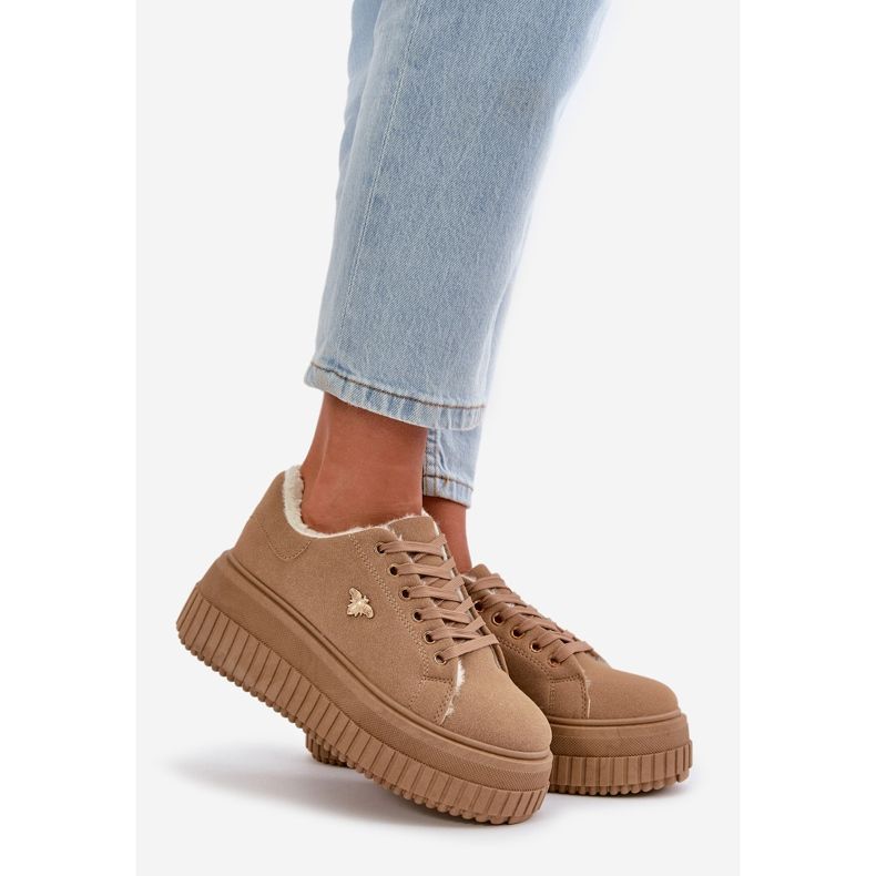 Tênis feminino com isolamento e sola grossa com detalhes dourados marrom Lotira castanho 1