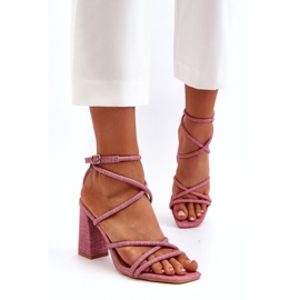 Sandálias femininas nas listras rosa post 2