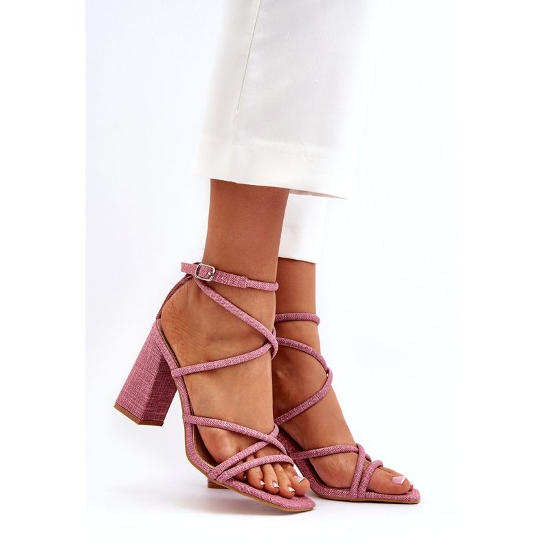 Sandálias femininas nas listras rosa post 1