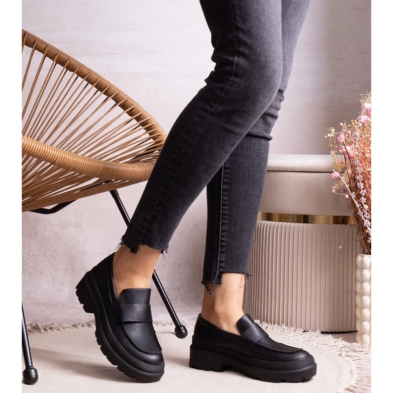 Sapatos pretos em couro ecológico Seraphin 1