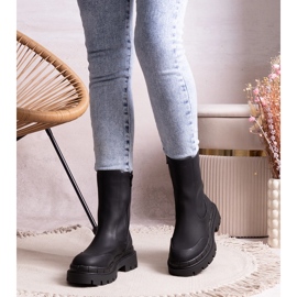 Botas Kunegunda pretas com sola enorme preto 1