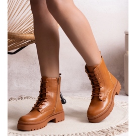 Botas clássicas com isolamento marrom da Edmund castanho 1
