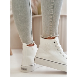 Tênis feminino de couro ecológico isolado Big Star OO274788 branco 2