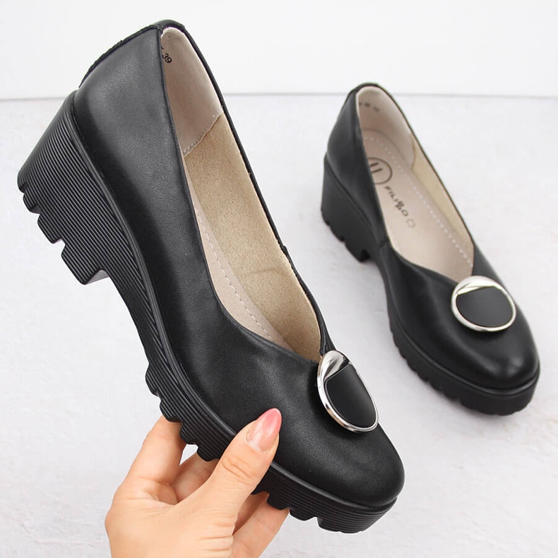 Sapatos pretos femininos de couro Filippo DP4569 1